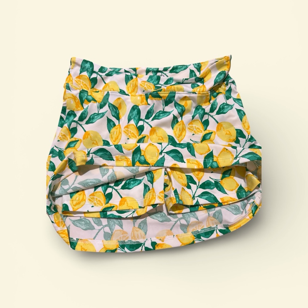 Duffield Lane Lemon Pattern Athletic Set - Picture 4 of 4